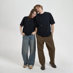 Футболка унисекс премиум AURA, черный